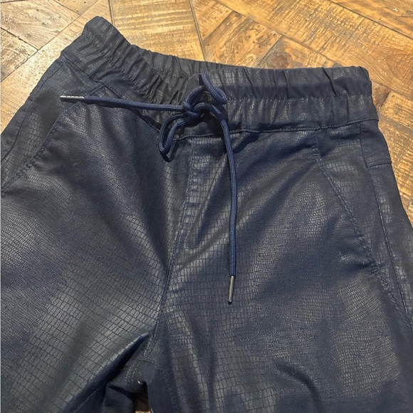 Bevy Flog Women's Elastic Drawstring Shely Pants In Snakeskin  Dark Navy 24 - Picture 7 of 14